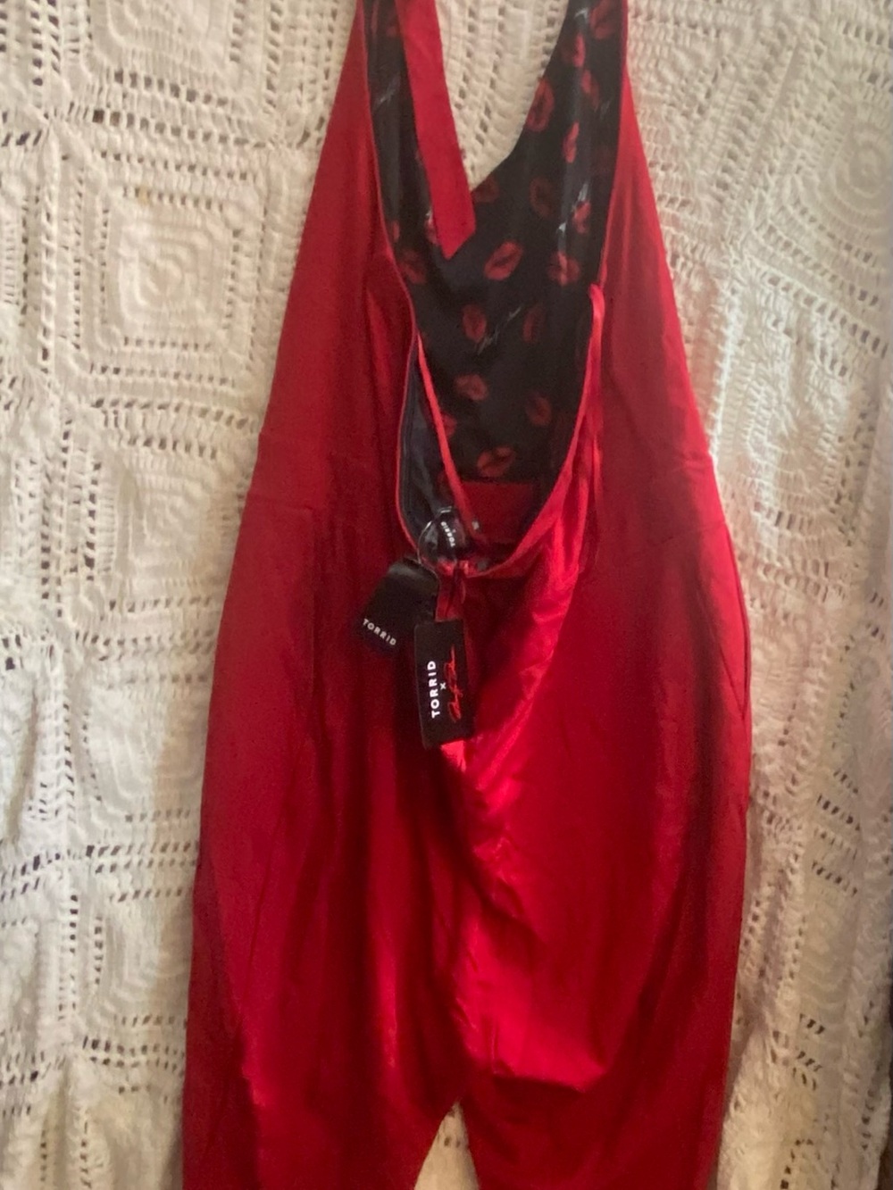 Torrid x Marilyn Monroe Red Halter Jumpsuit NWT Size 3 (22/24) - Picture 4 of 6